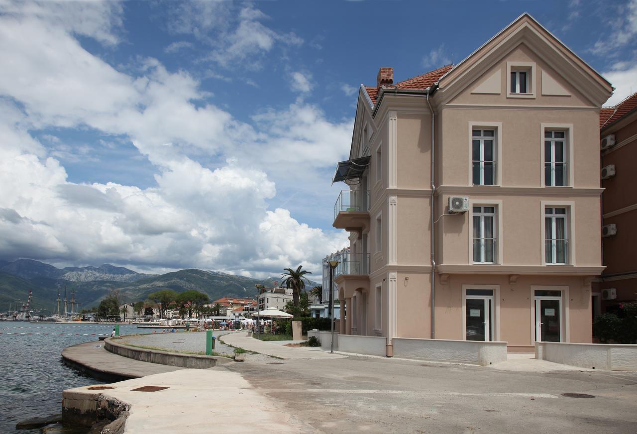 Apartments Isja Tivat Bagian luar foto