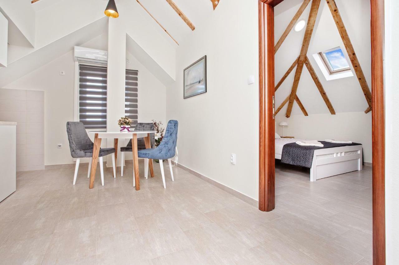Apartments Isja Tivat Bagian luar foto