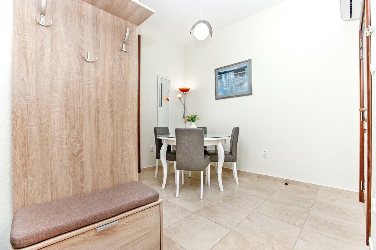 Apartments Isja Tivat Bagian luar foto