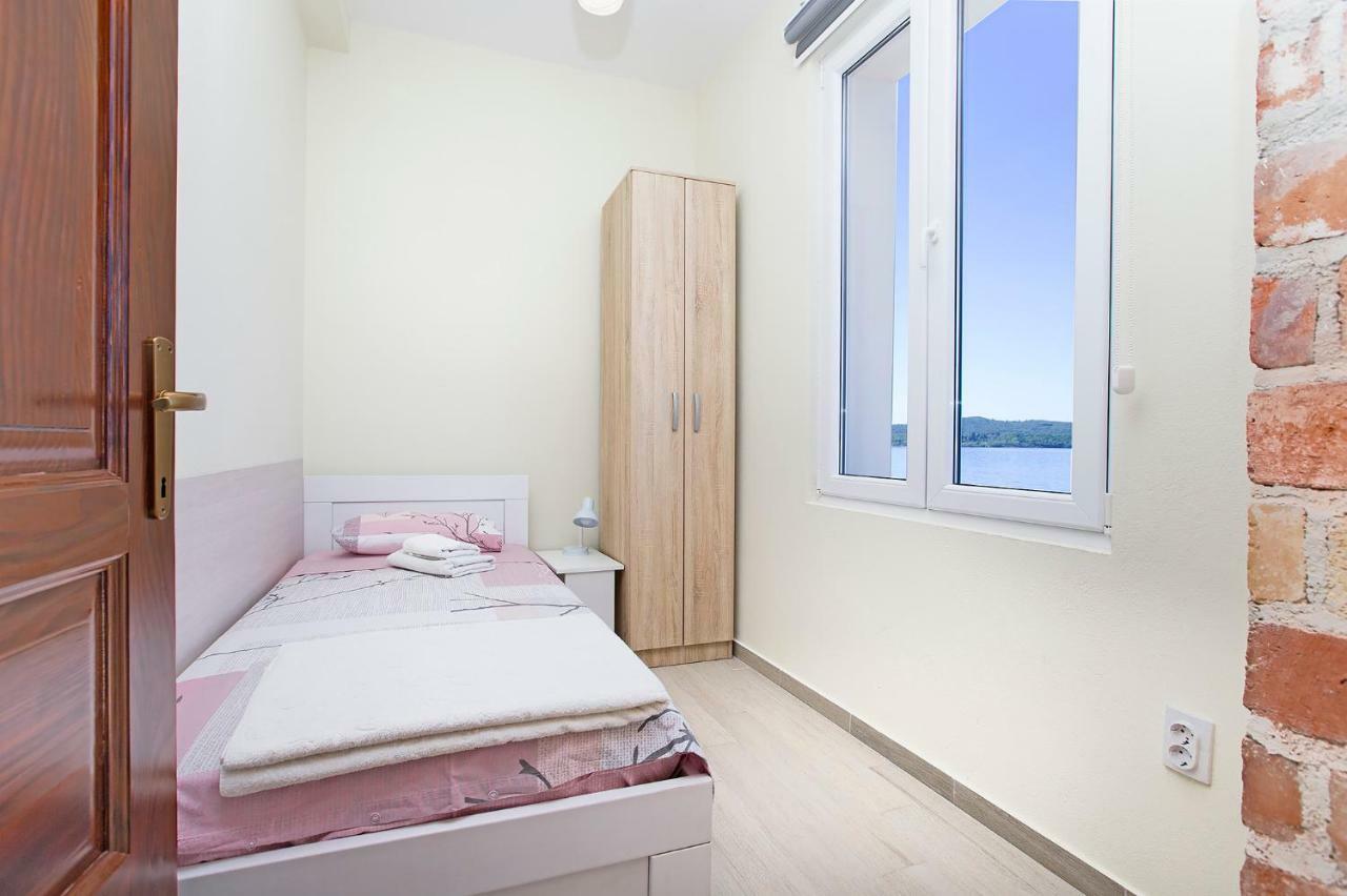 Apartments Isja Tivat Bagian luar foto