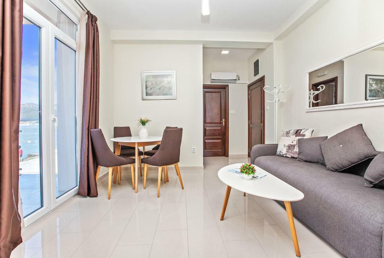 Apartments Isja Tivat Bagian luar foto