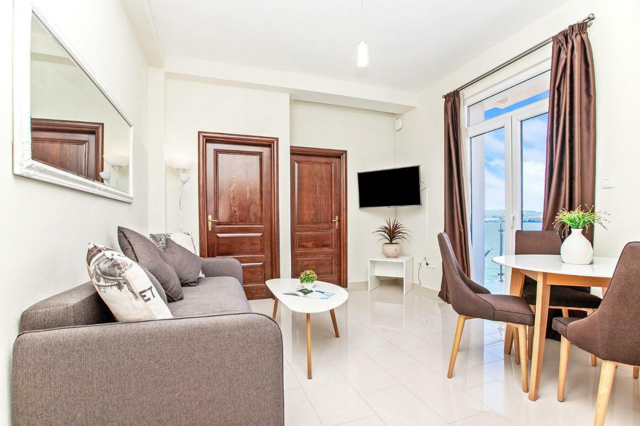 Apartments Isja Tivat Bagian luar foto
