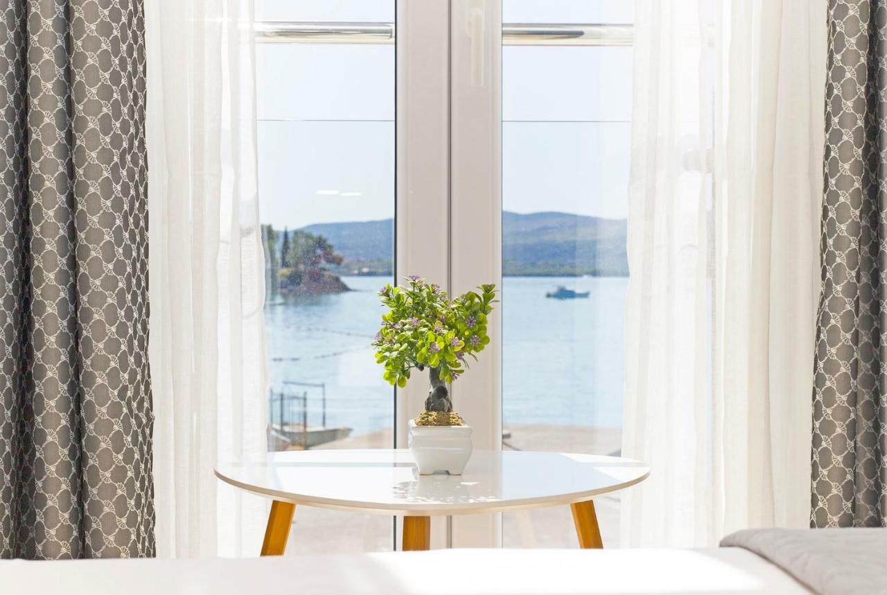 Apartments Isja Tivat Bagian luar foto